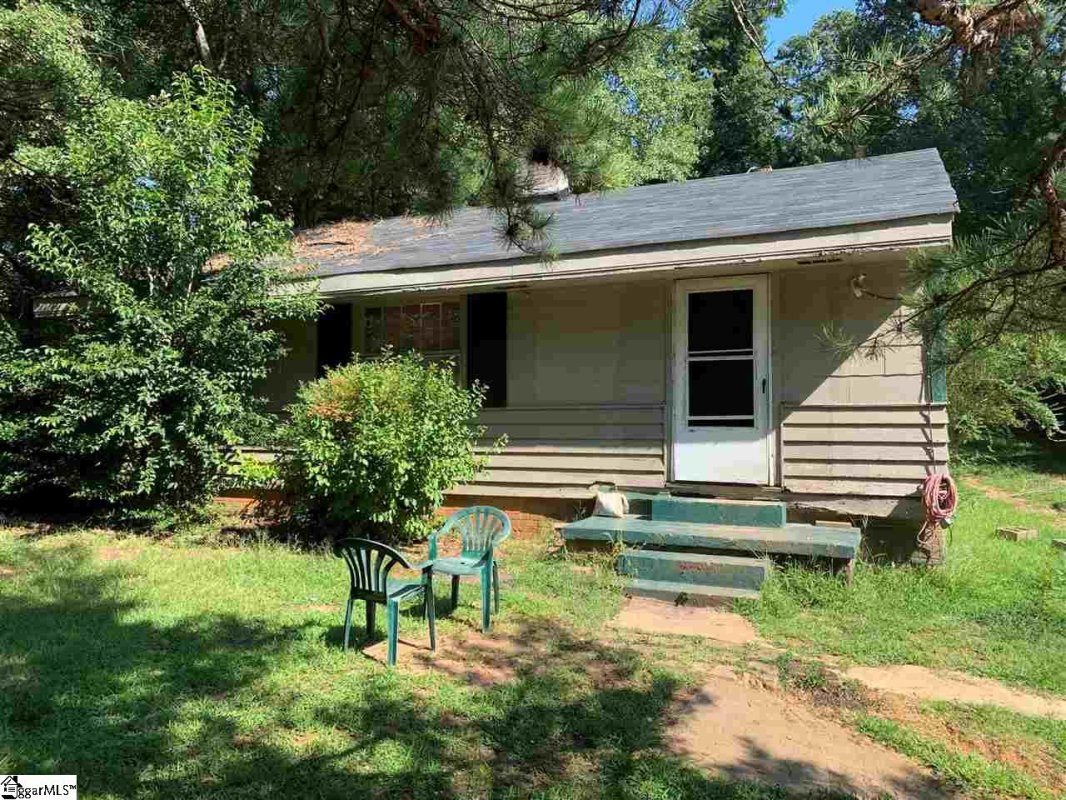 7 N Beaver Lane
