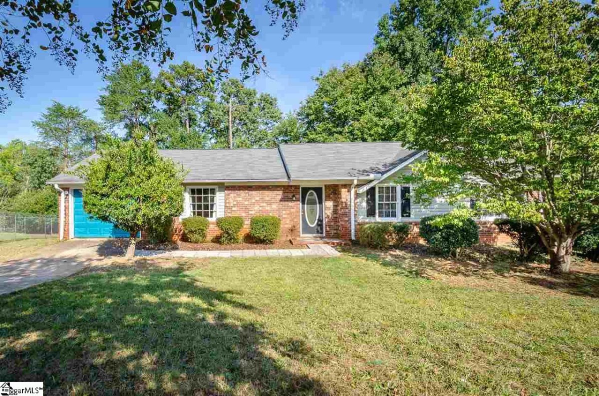 37 Riverwood Circle