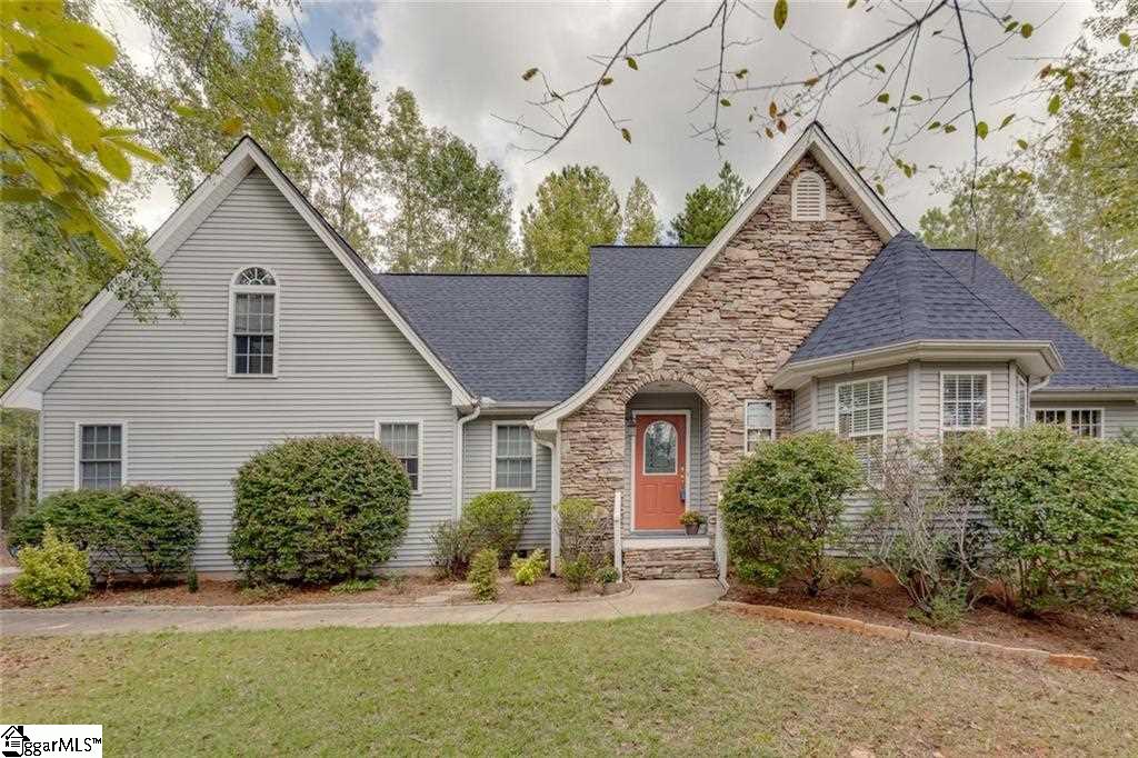 2021 Ridgeview Lane