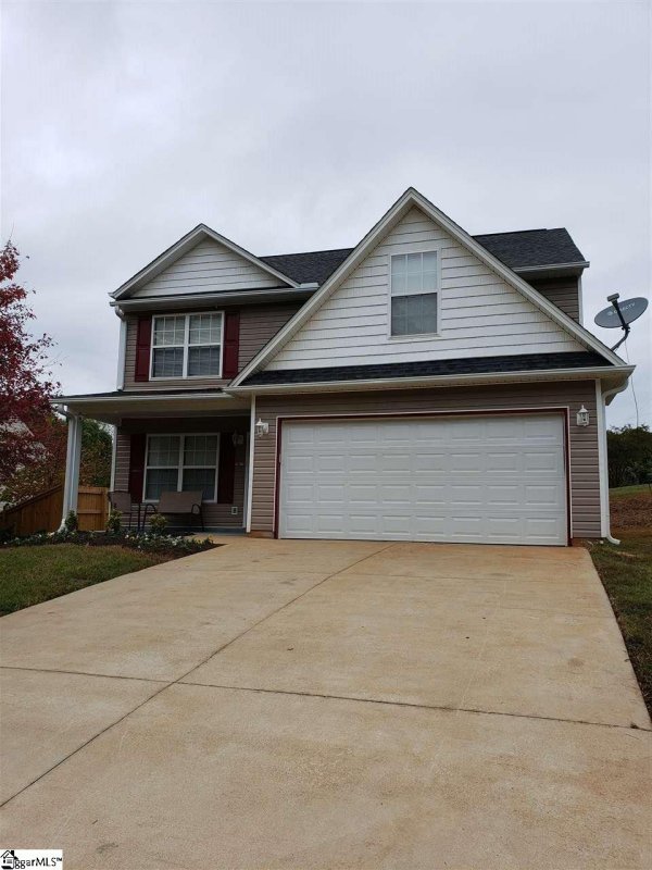 513 Oak Circle