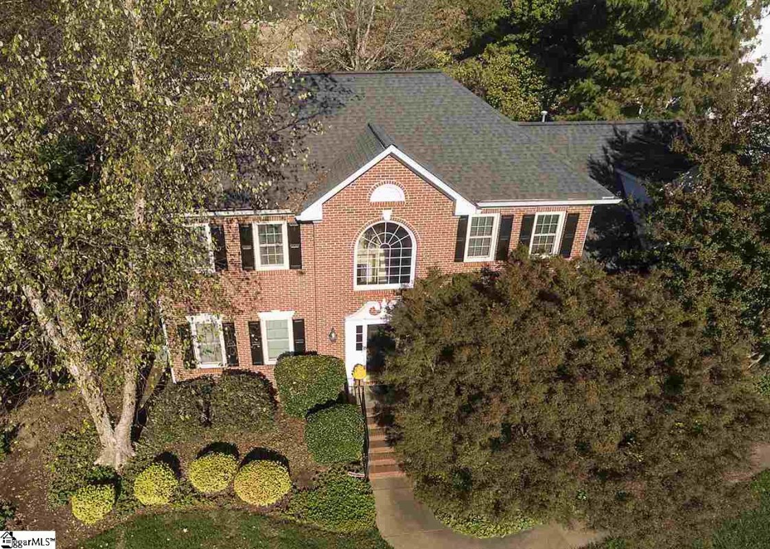 206 Chariot Lane