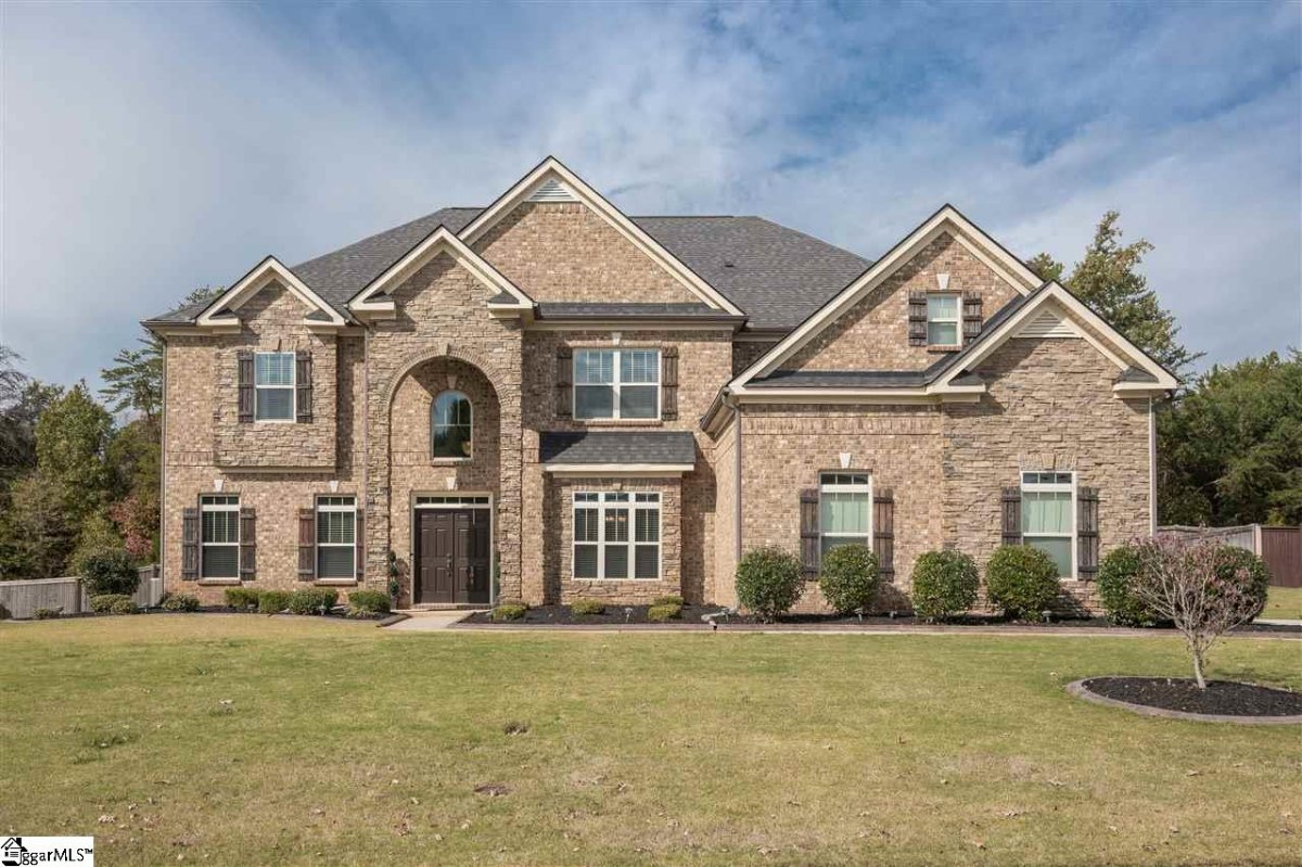 104 Lacebark Court