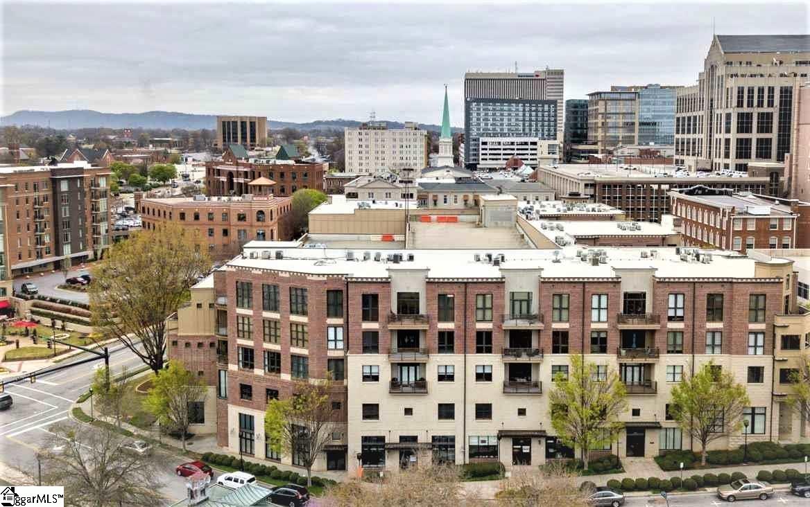 112 W Broad Street #302