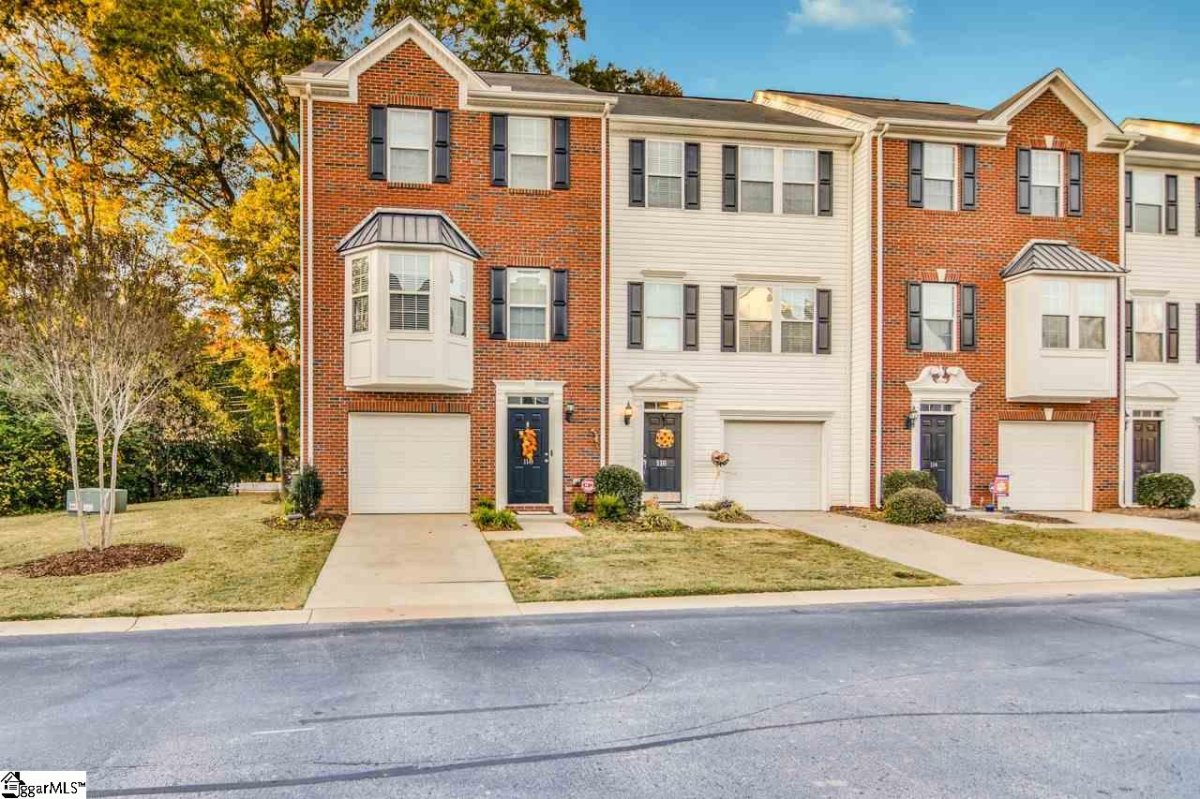 118 Sylvan Oak Way