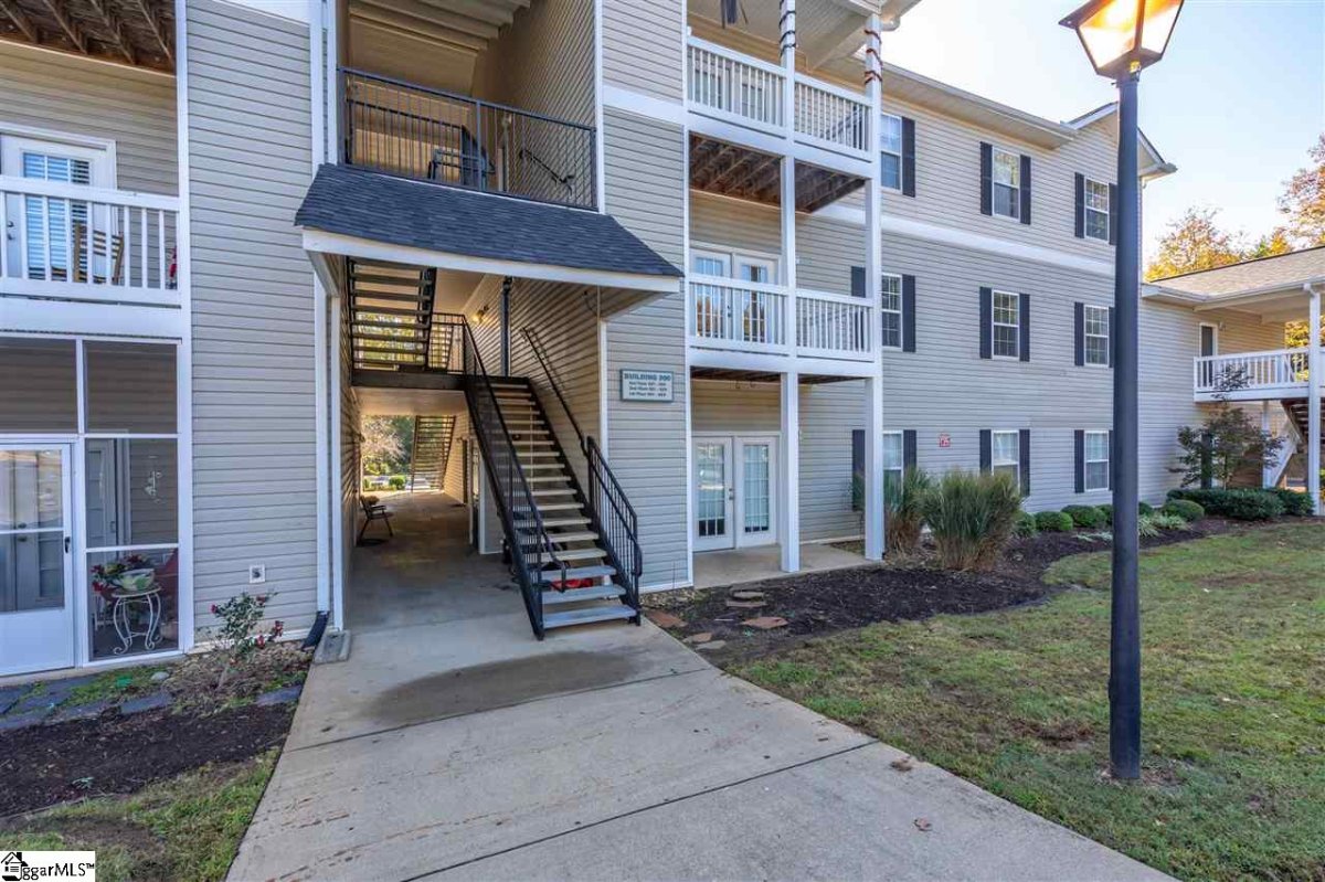 523 Mckenna Circle