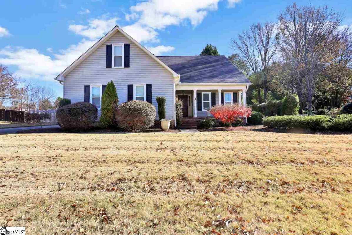 708 Spring Lake Loop