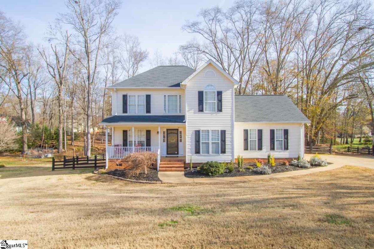 105 Coachman Court