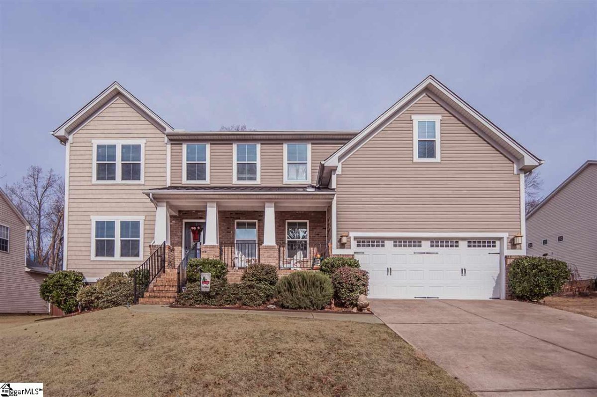 104 Woodland Creek Way