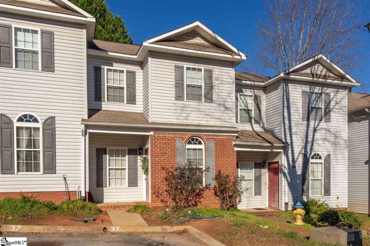 37 Huntress Drive