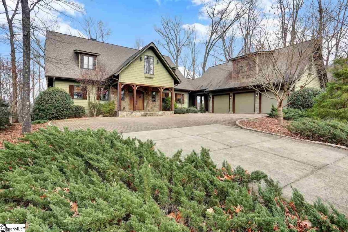 223 Luberon Lane