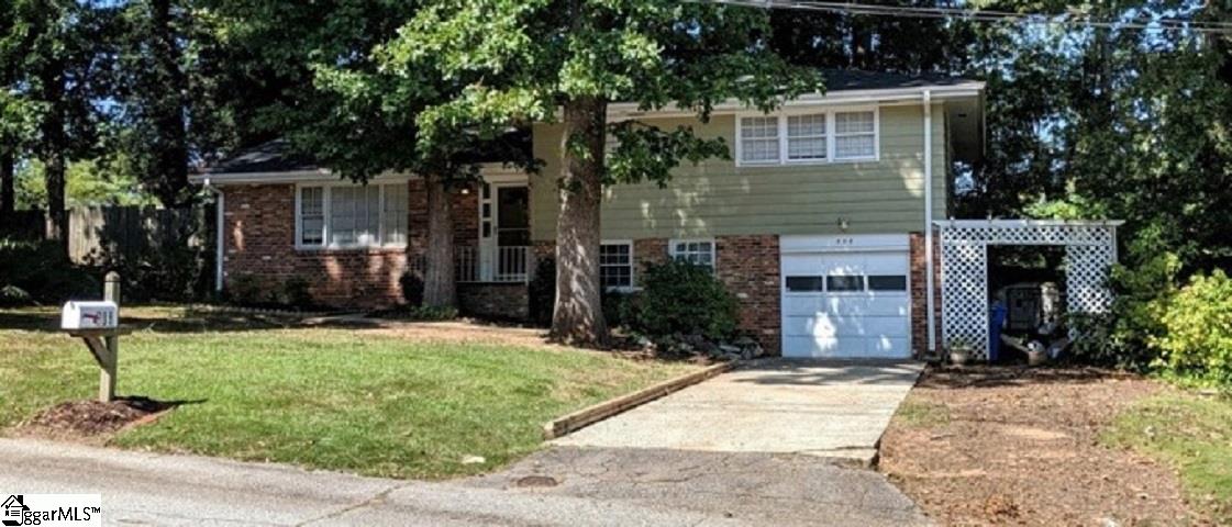 808 Pine Creek Drive