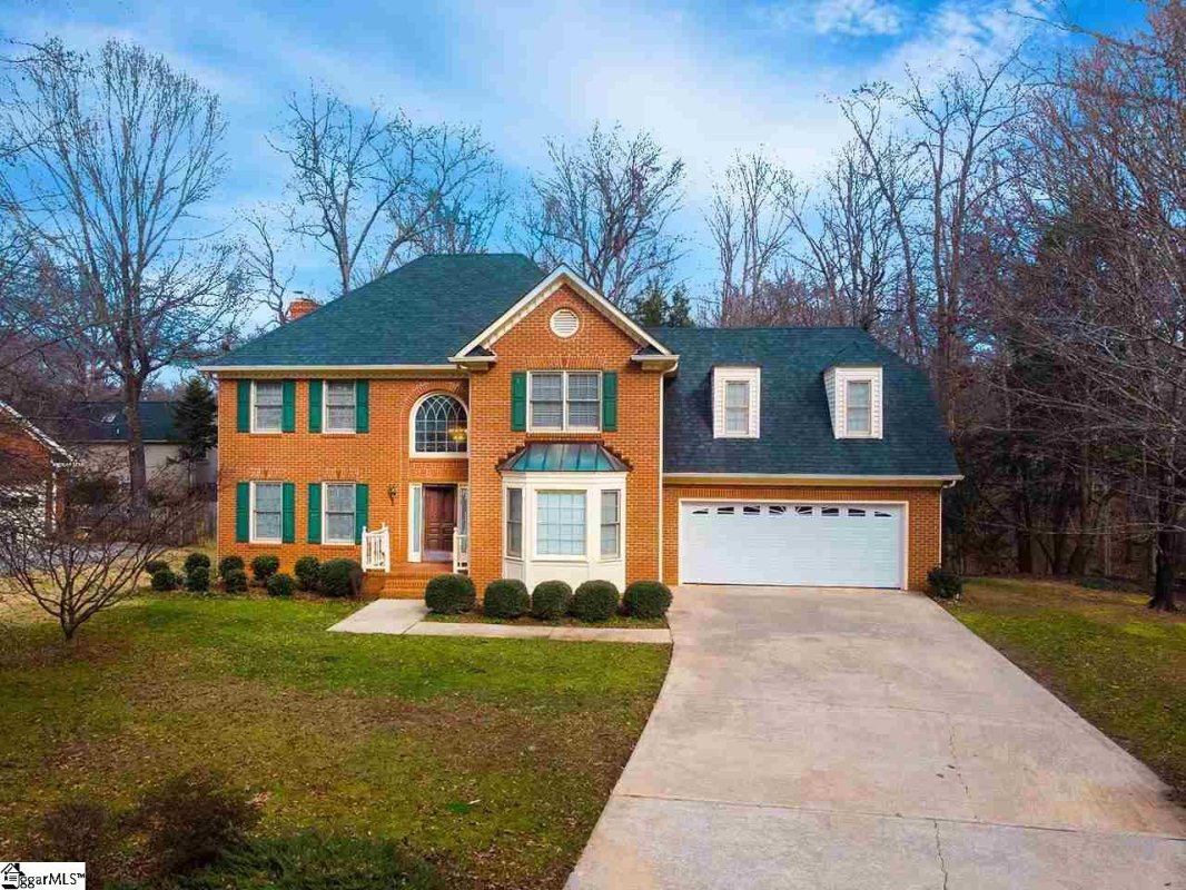 318 Circle Slope Drive