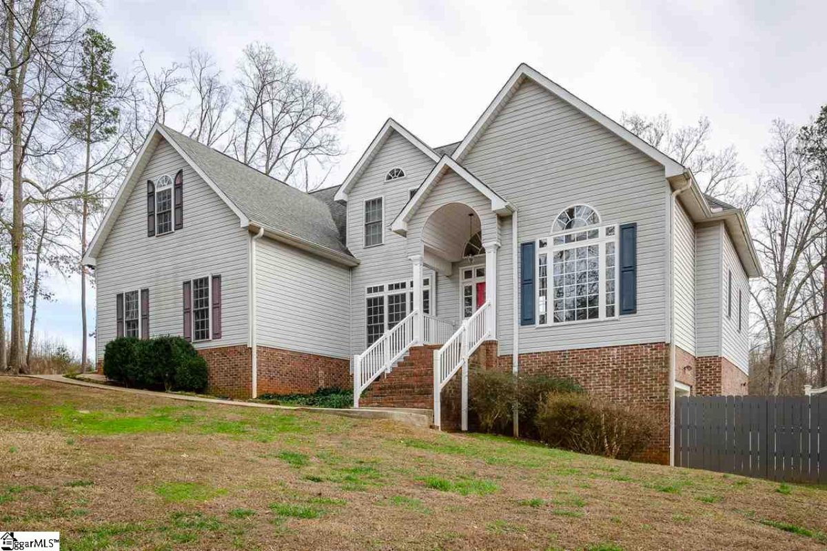 107 Green Ridge Drive