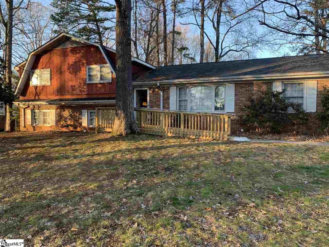 102 Cold Springs Road