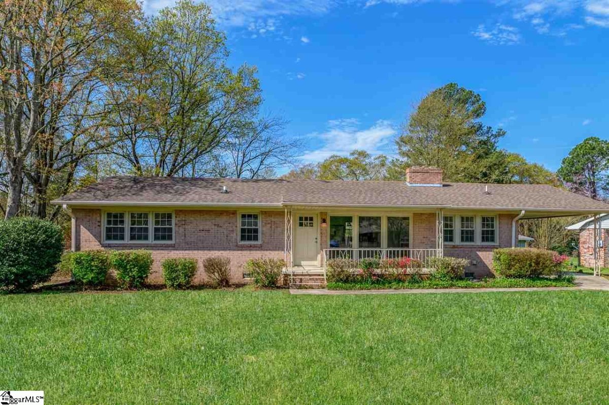 30 Lisa Drive