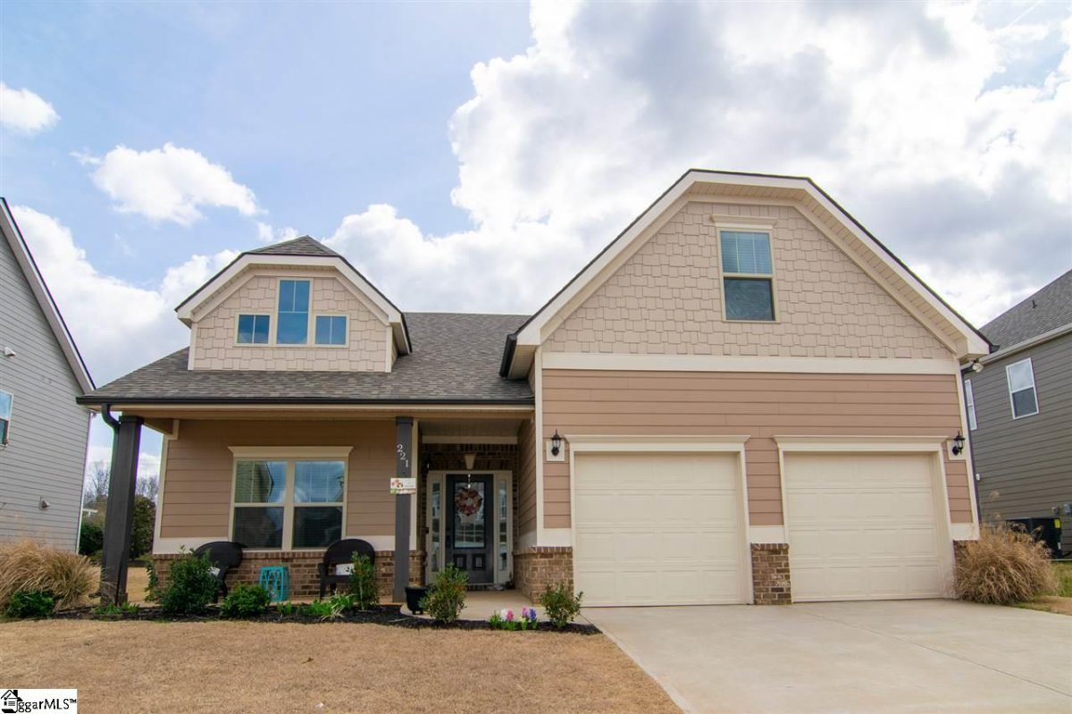 221 Delbourne Lane