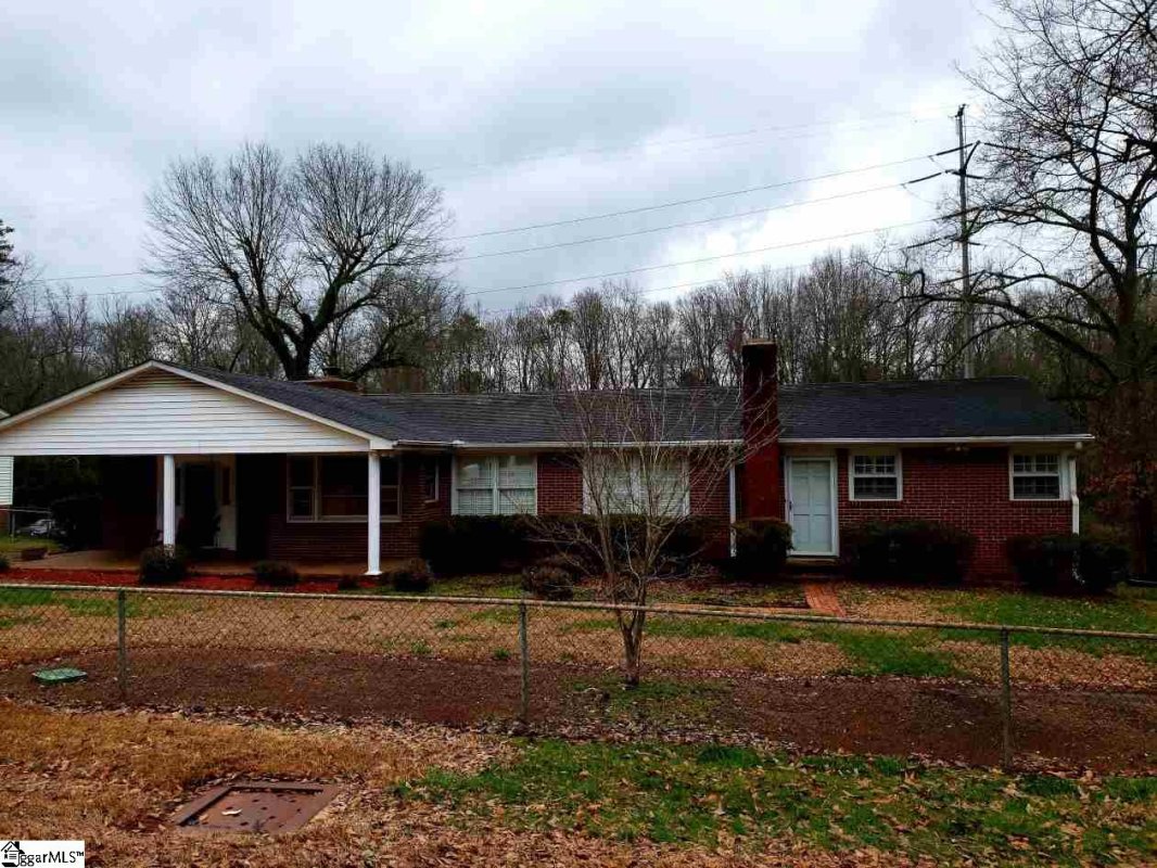 6 Alice Farr Drive