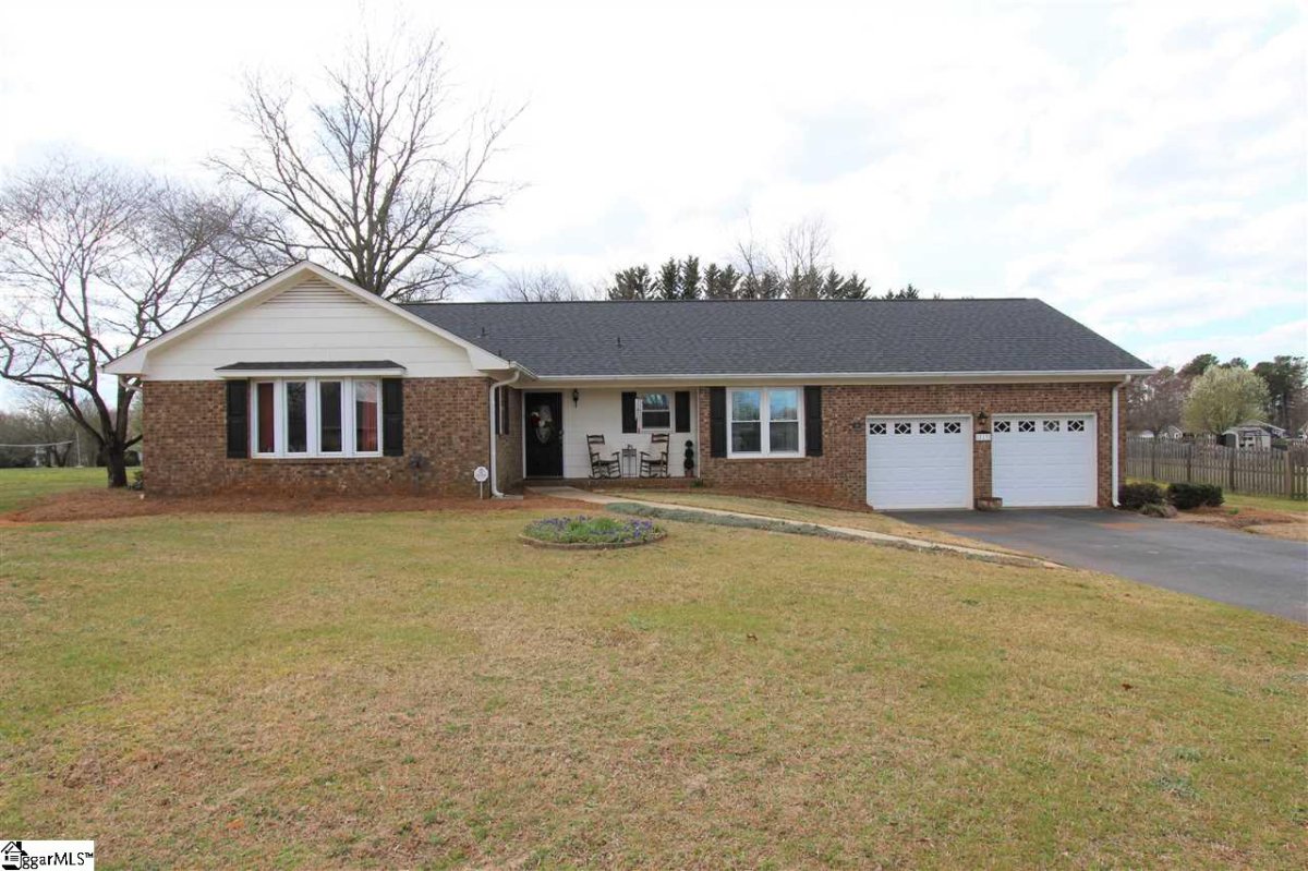 113 Ridgewood Drive