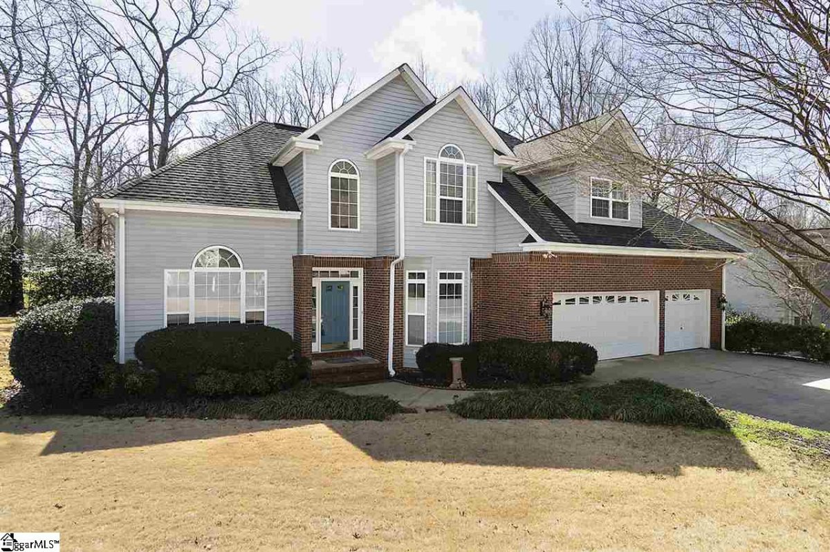 1 Holly Trace