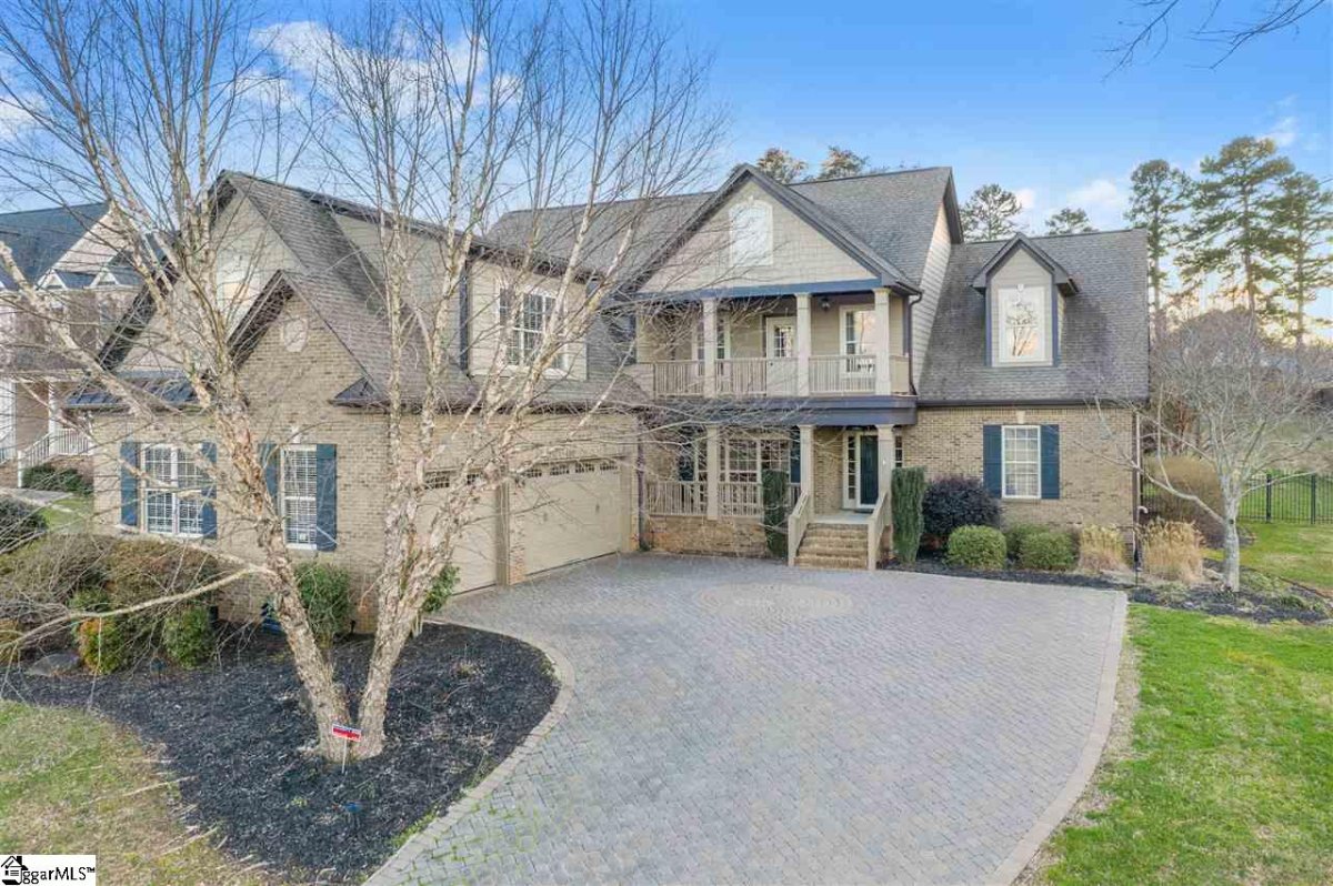 105 Sawbriar Court