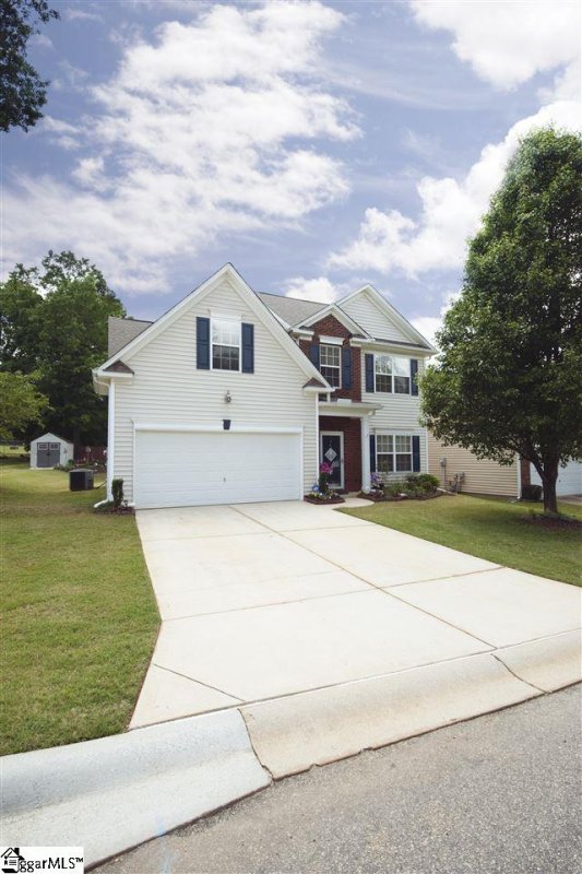 7 Knoll Ridge Drive