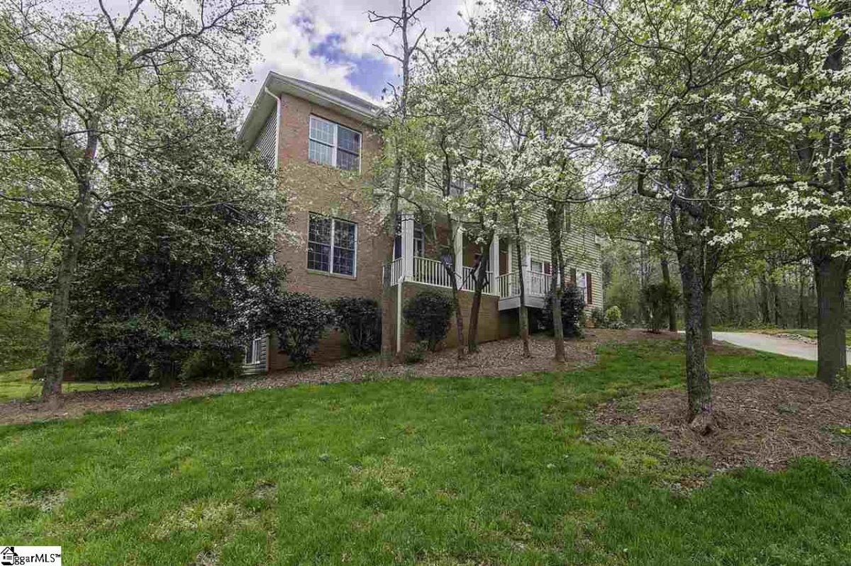 240 Stone Pond Way
