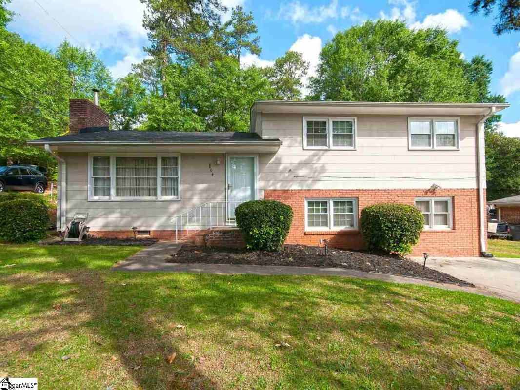 104 Crestfield Road