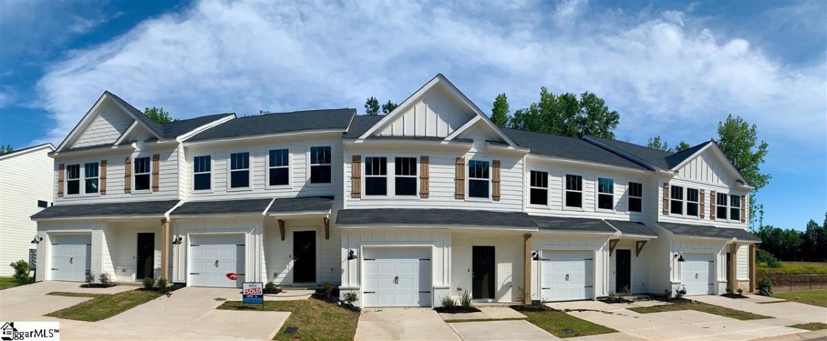 19 Grey Oak Trail