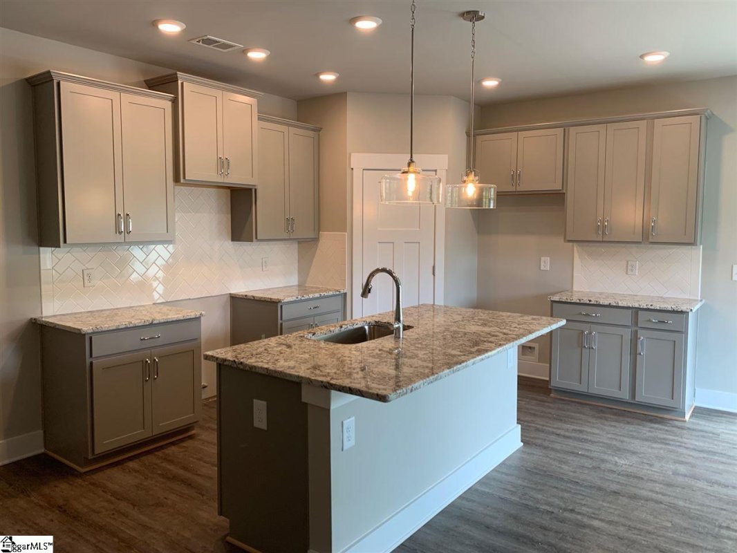 21 Grey Oak Trail