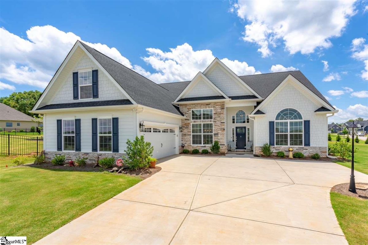 2 Spring Garden Way