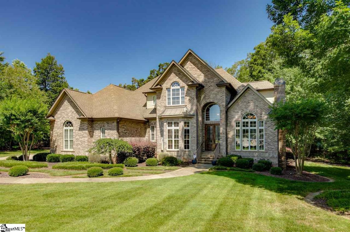 122 Beacon Hill Road
