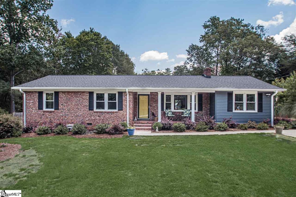 4 Sedgefield Drive