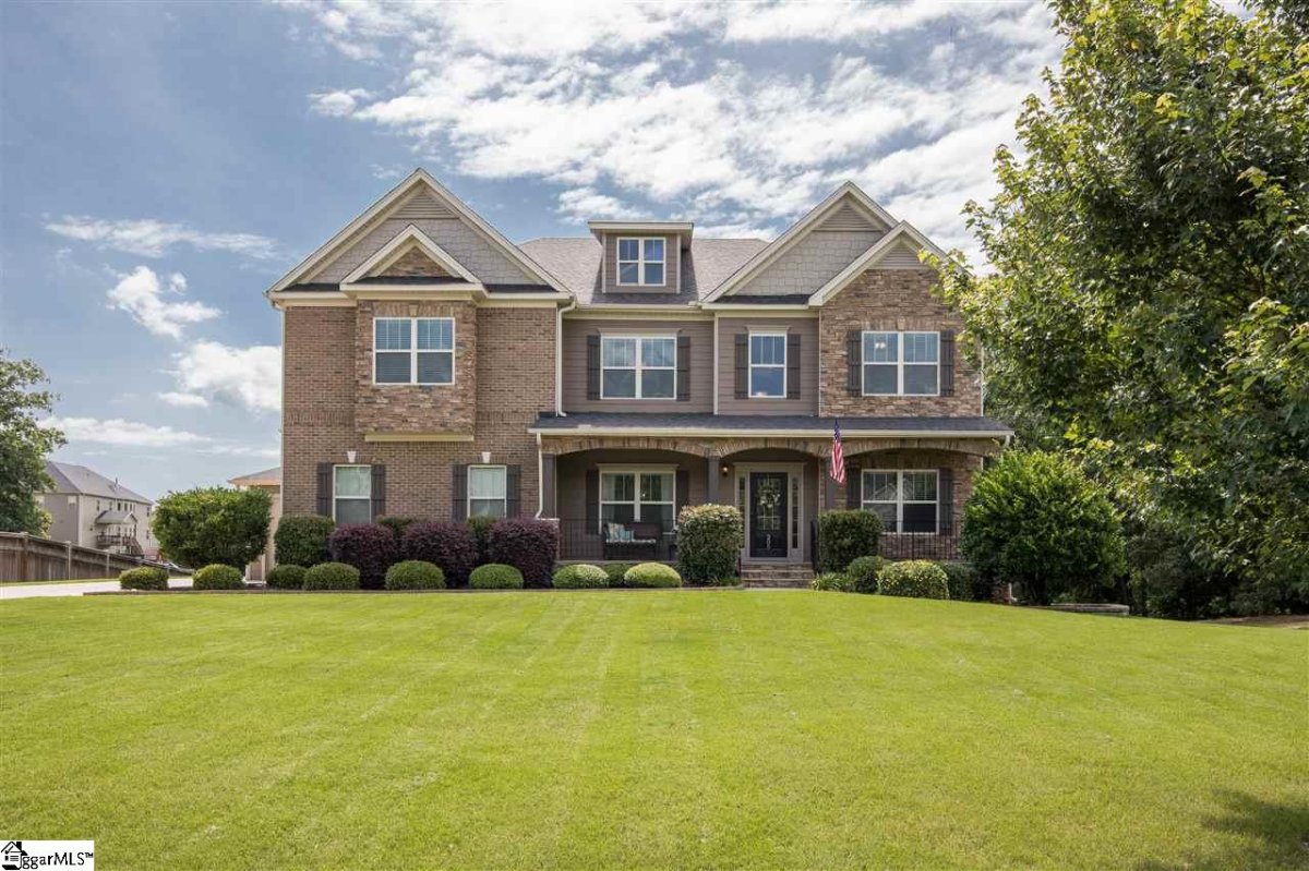 205 Lacebark Court