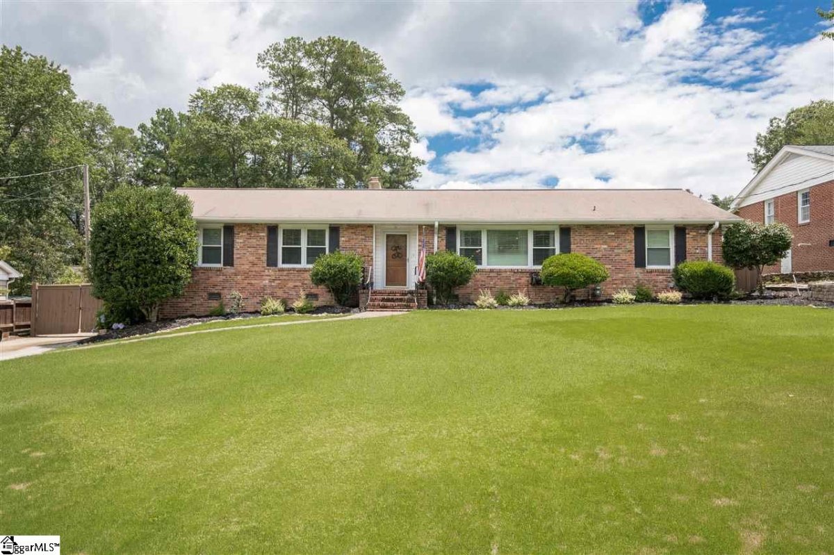 10 Selwyn Drive