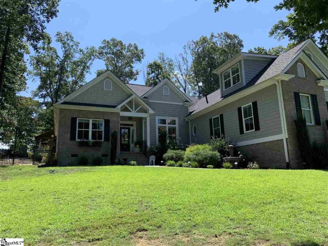 109 Linkside Drive