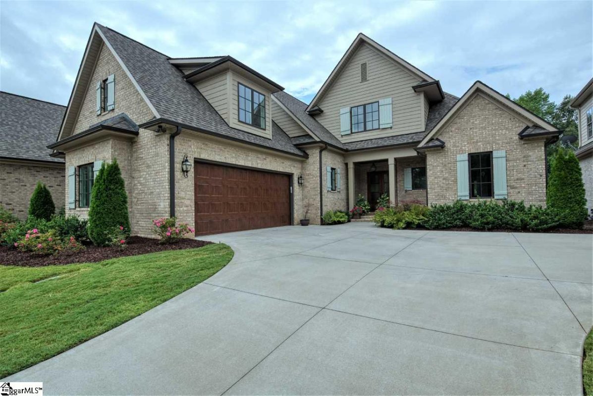 310 Tanoak Court