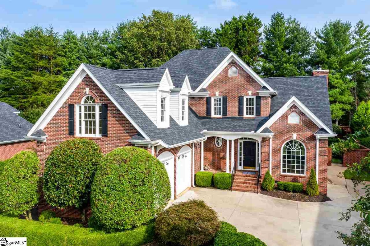 32 Latour Way