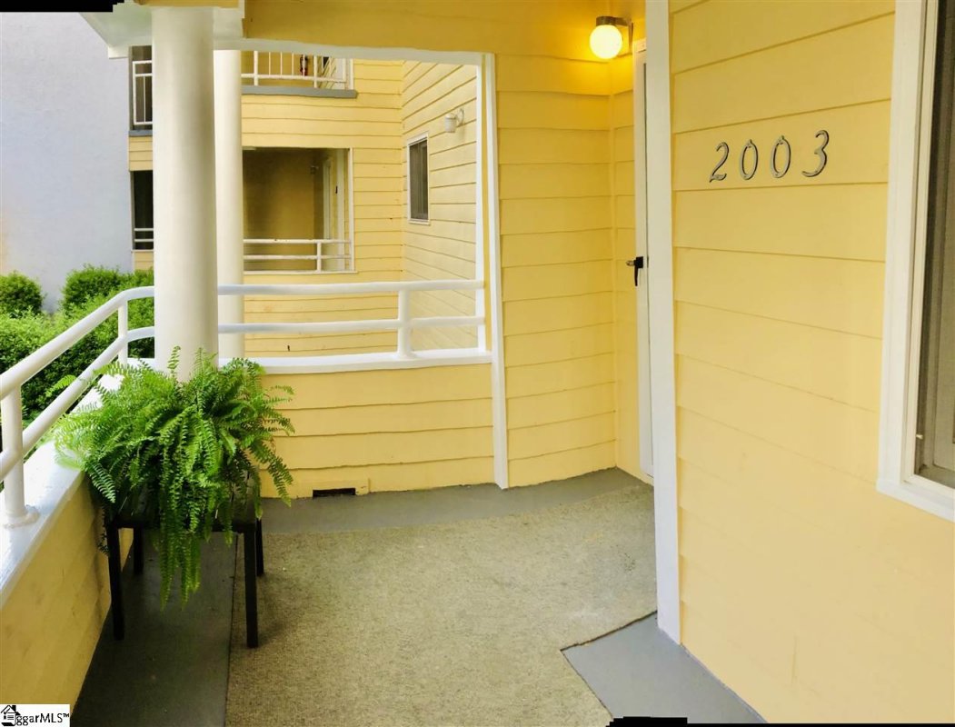 2003 Northlake Drive