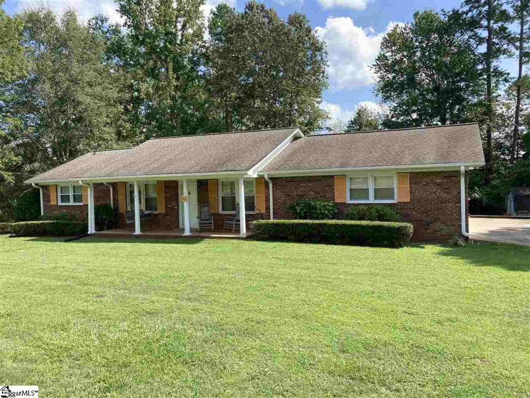 301 Ridgecrest Drive