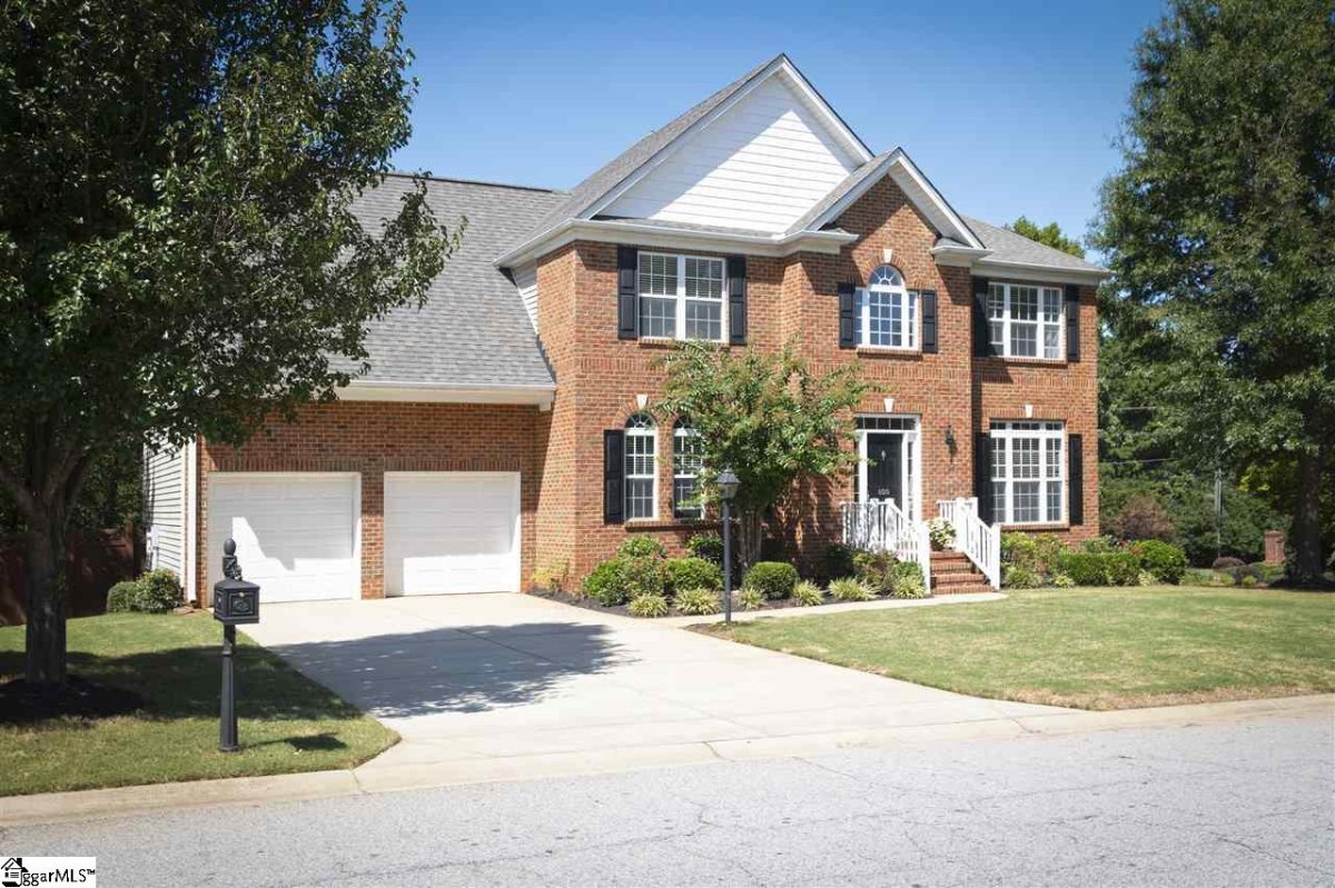 600 Heathercrest Court