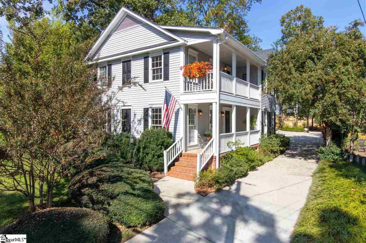 45 Douglas Drive