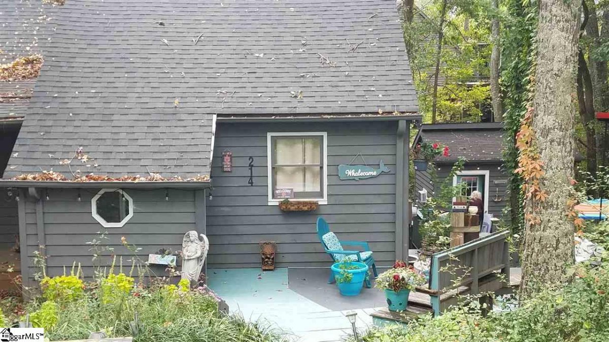 214 Pelican Lane