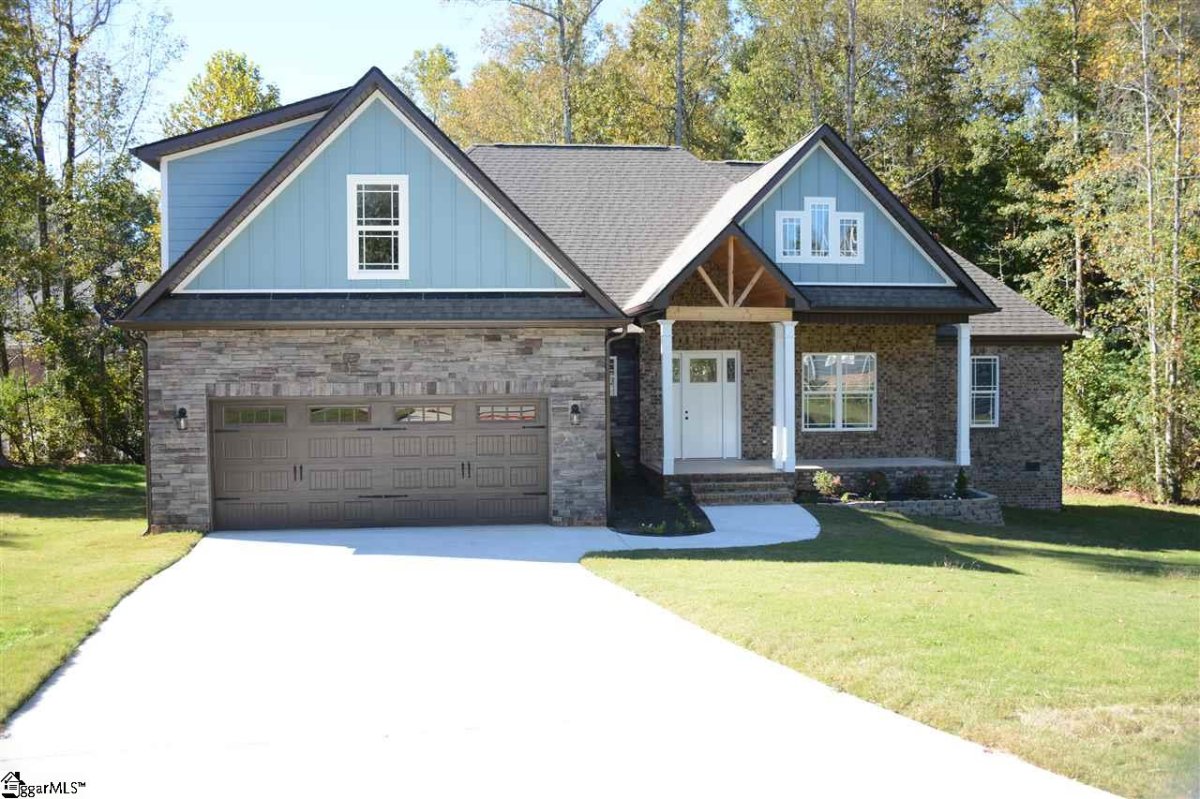 105 Graclan Court