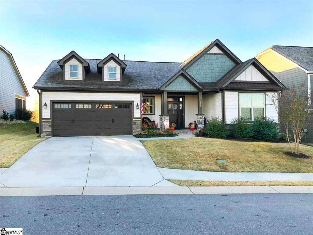 201 Longfellow Way