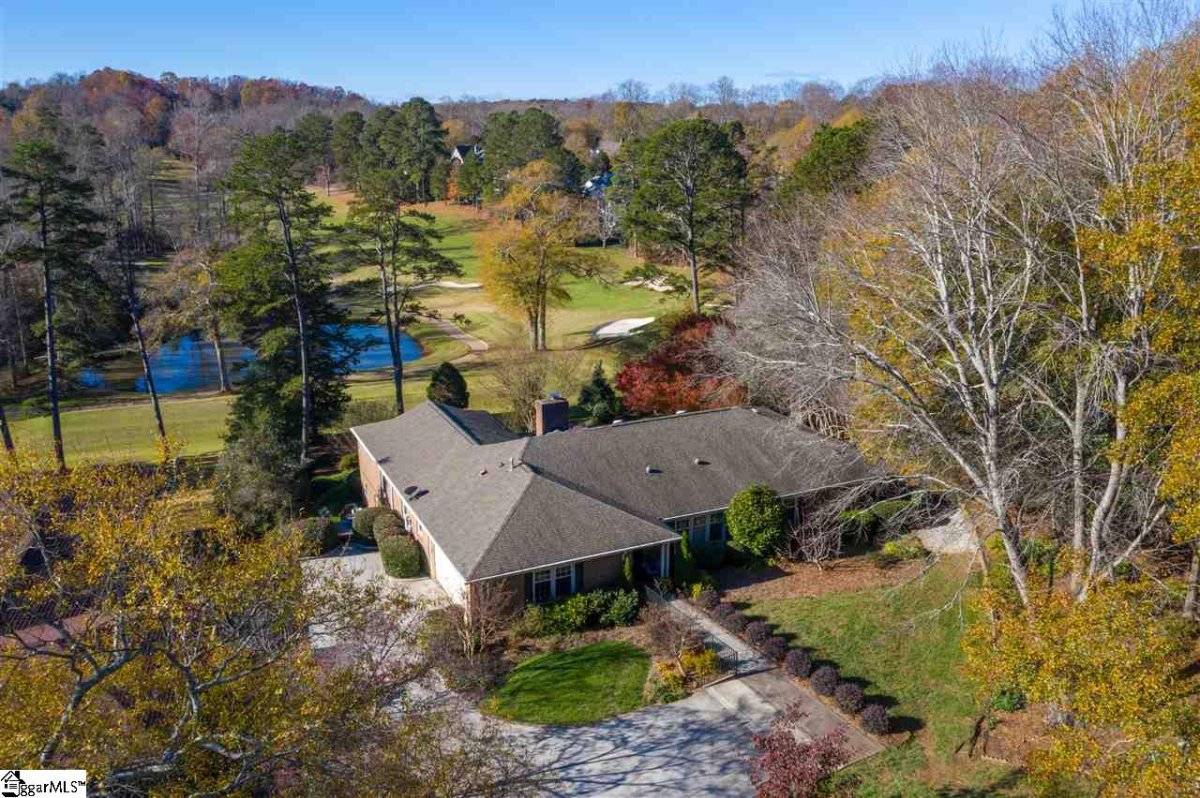 121 Lowood Lane