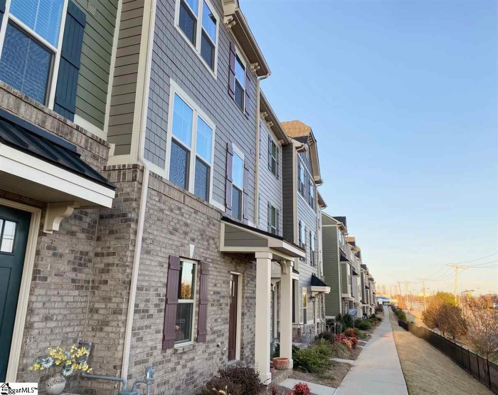 49 Itasca Drive