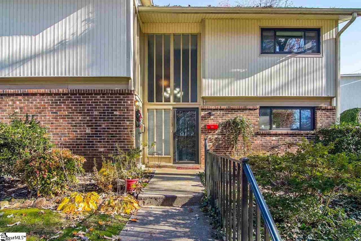 113 Briarview Circle