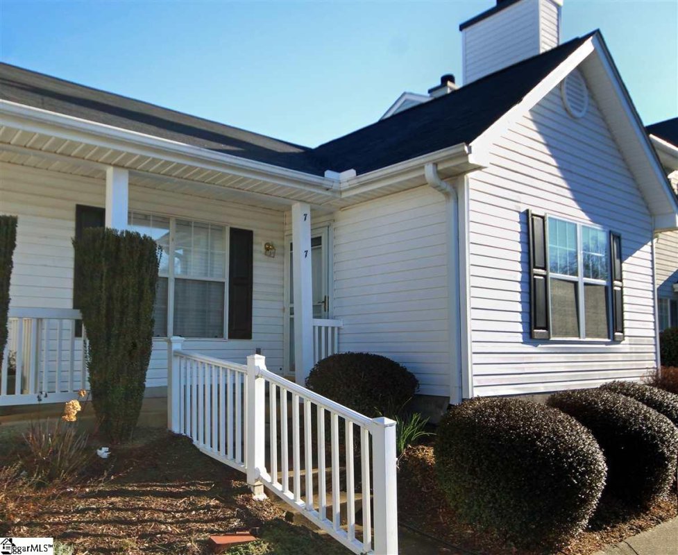 7 Hammett Grove Lane