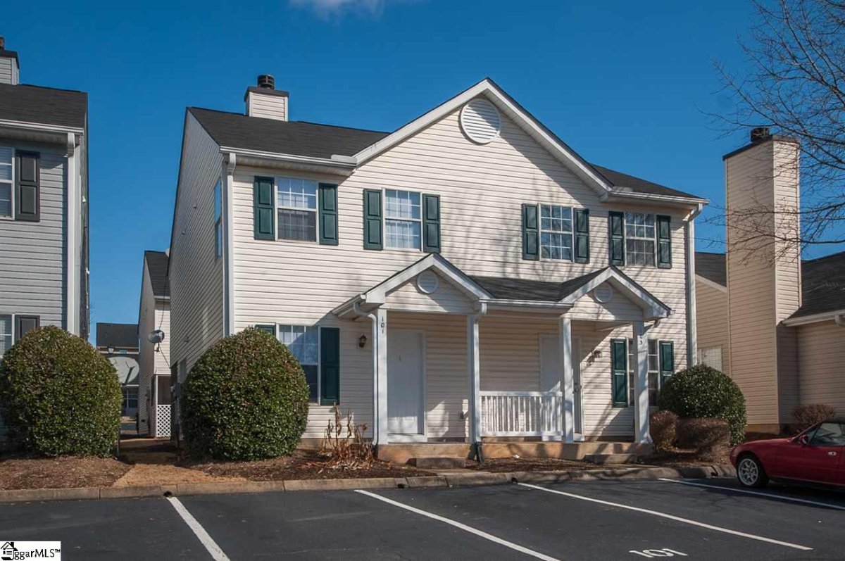 101 Hammett Grove Lane