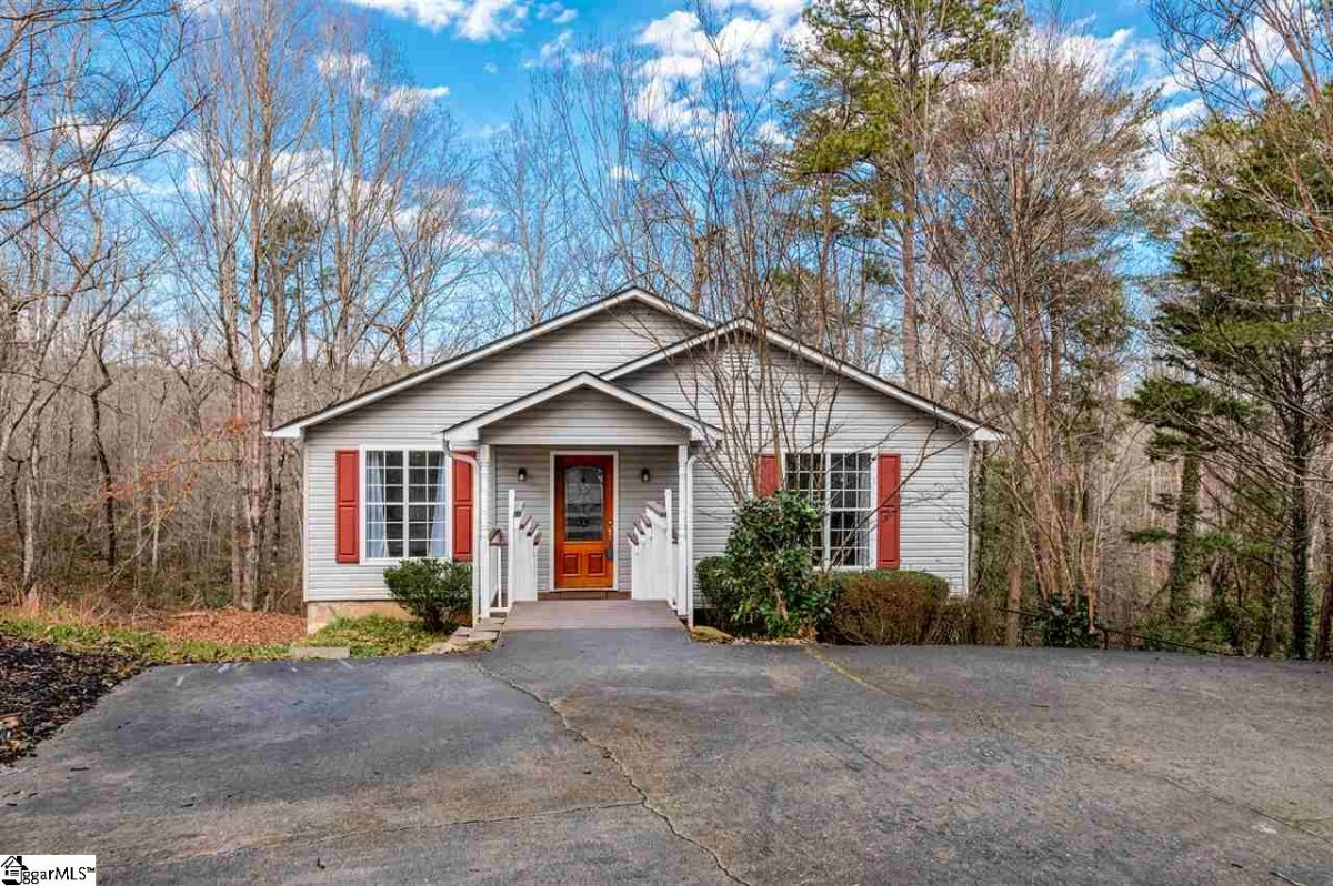 1407 Winding Way